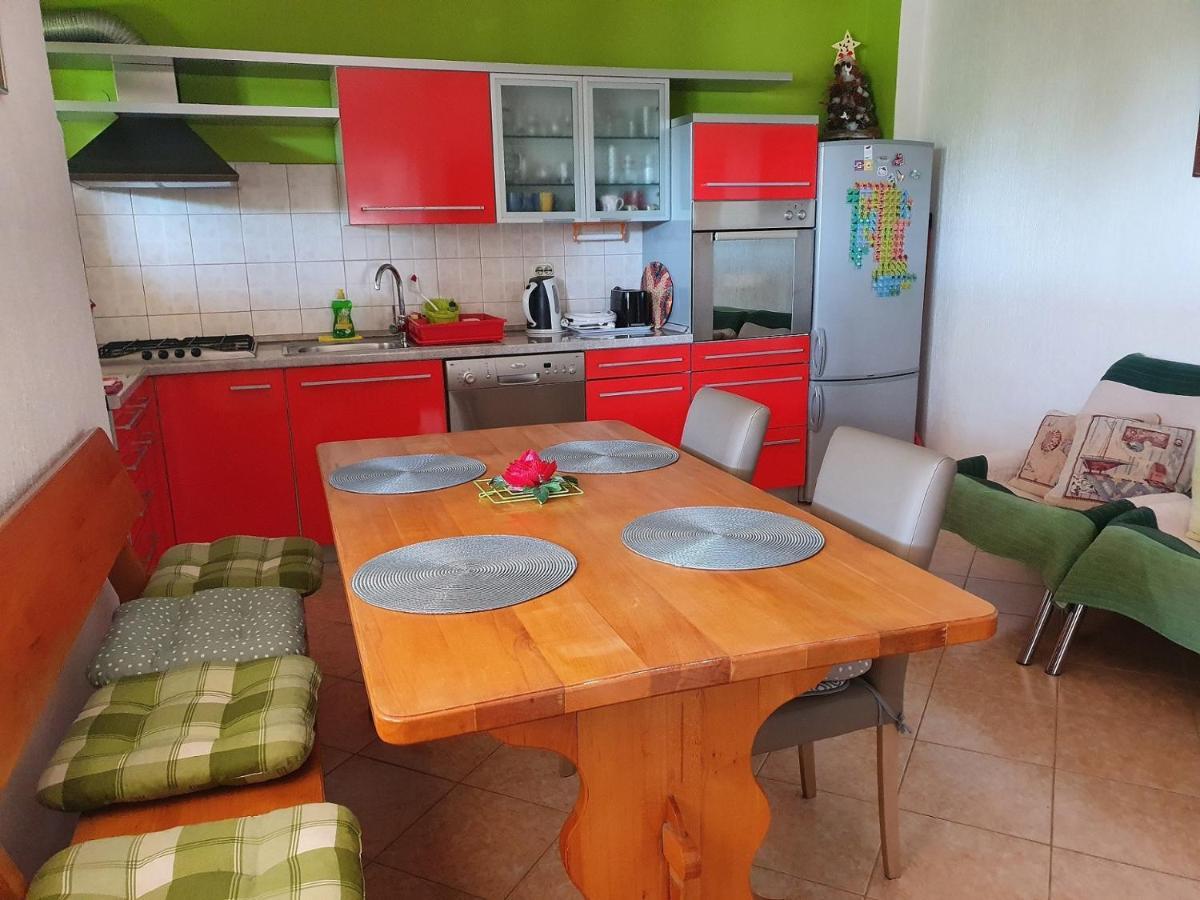Apartments Palma ロヴィニ エクステリア 写真